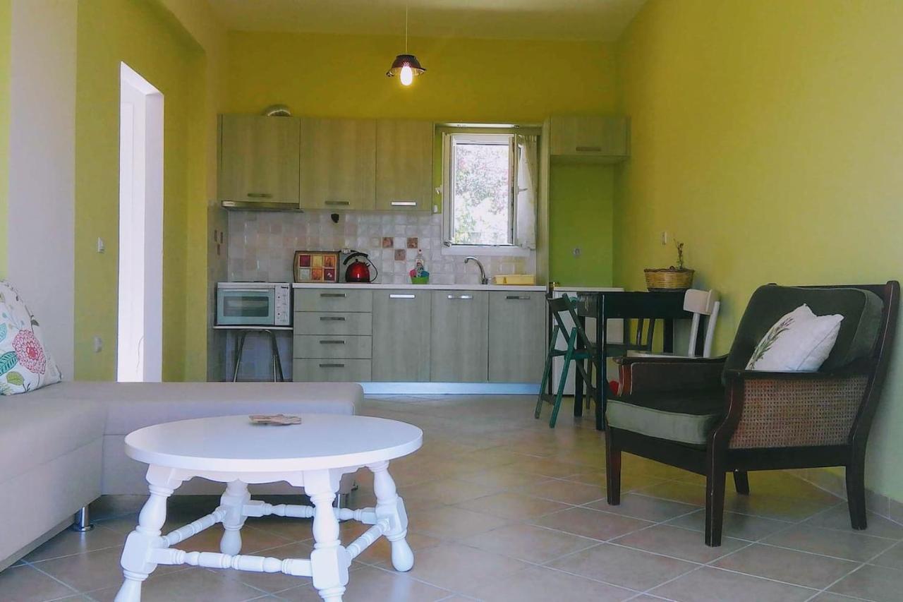 Ermina'S Gaze Apartment Agioi Deka  Ngoại thất bức ảnh